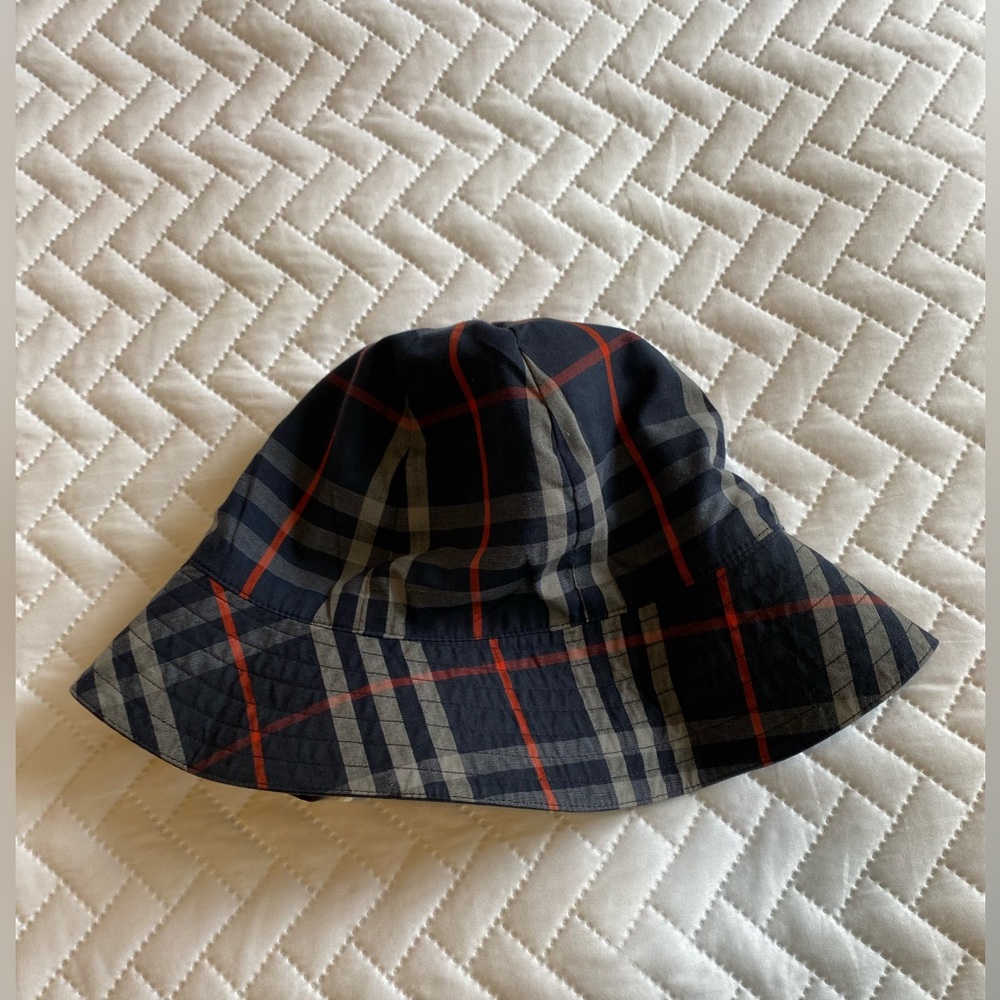 Burberry Unisex Reversable Navy Plaid  Bucket Hat - Navy, Grey and Red OS